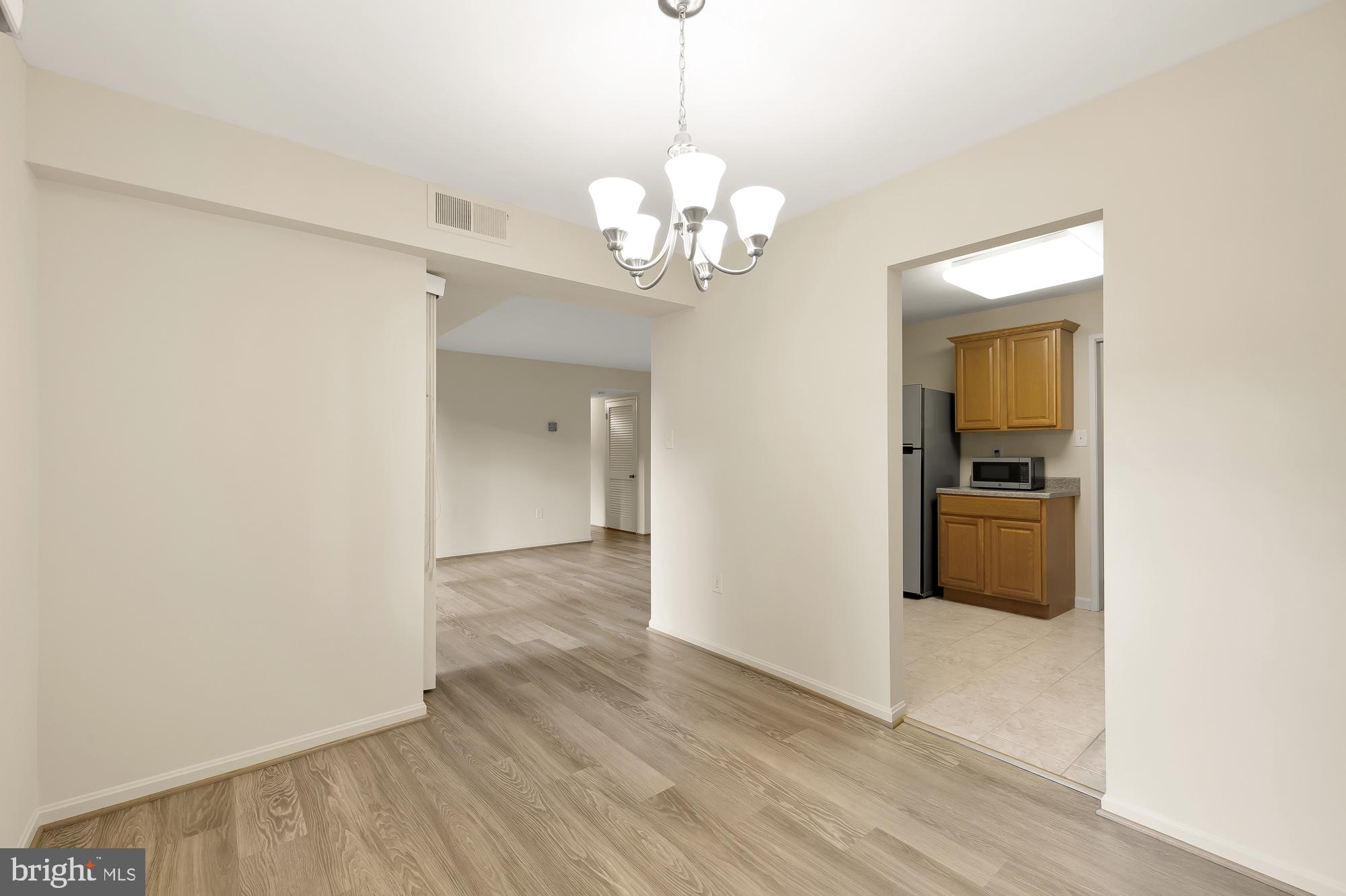 HAWTHORNE VILLAGE - Residential Lease