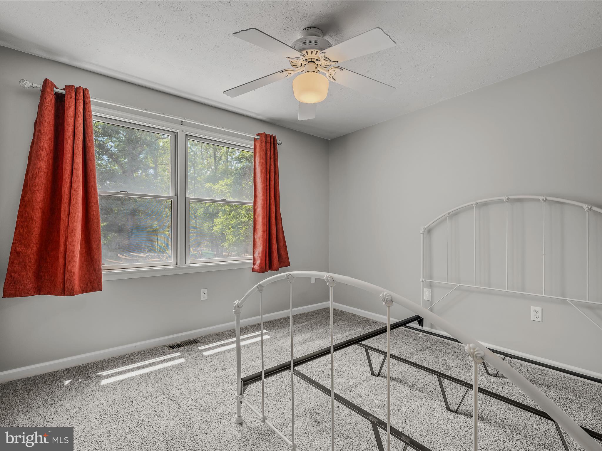 CACAPON SOUTH - Residential