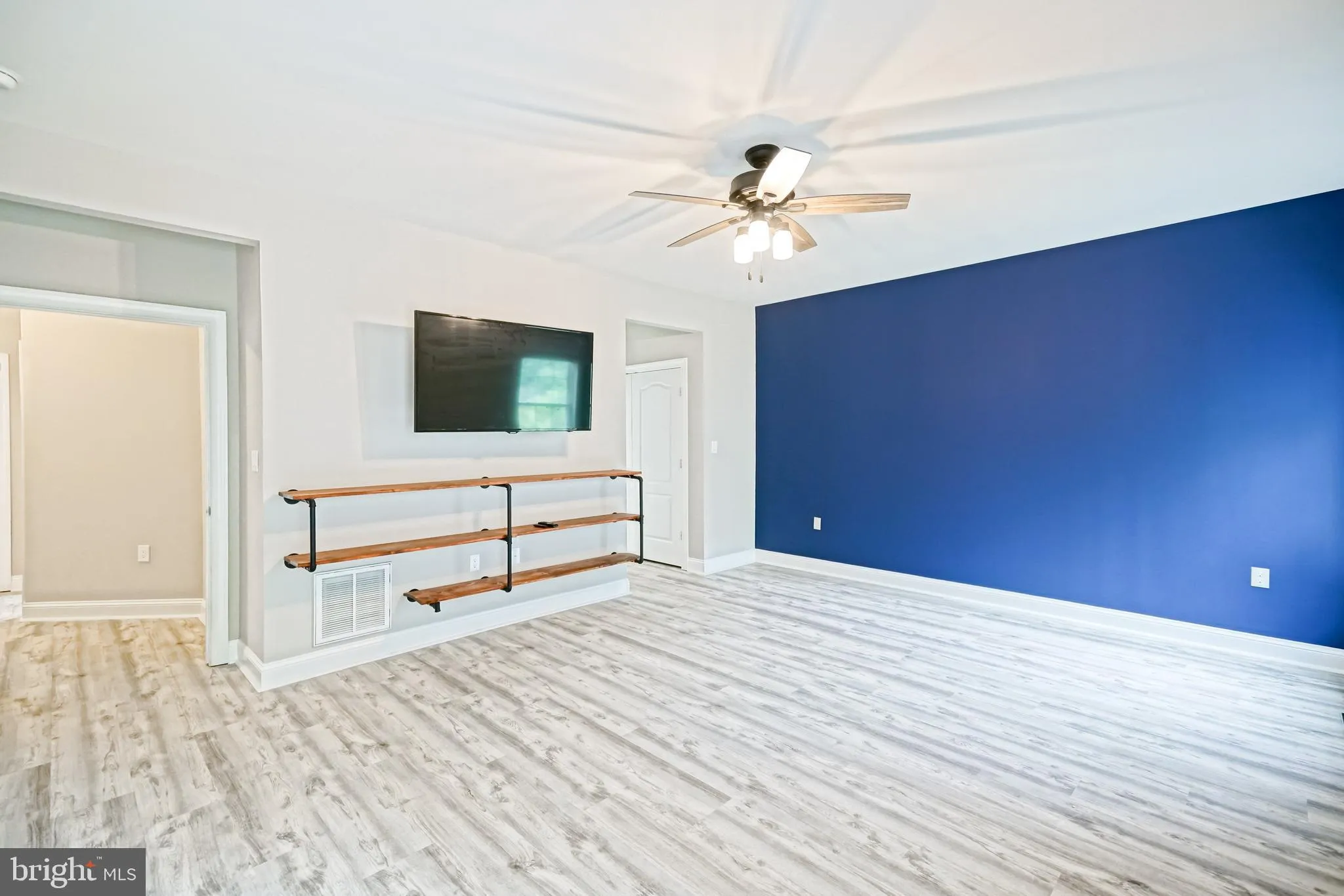 Milton, Delaware 19968, United States, 4 Bedrooms Bedrooms, ,3 BathroomsBathrooms,Residential,Active,198614