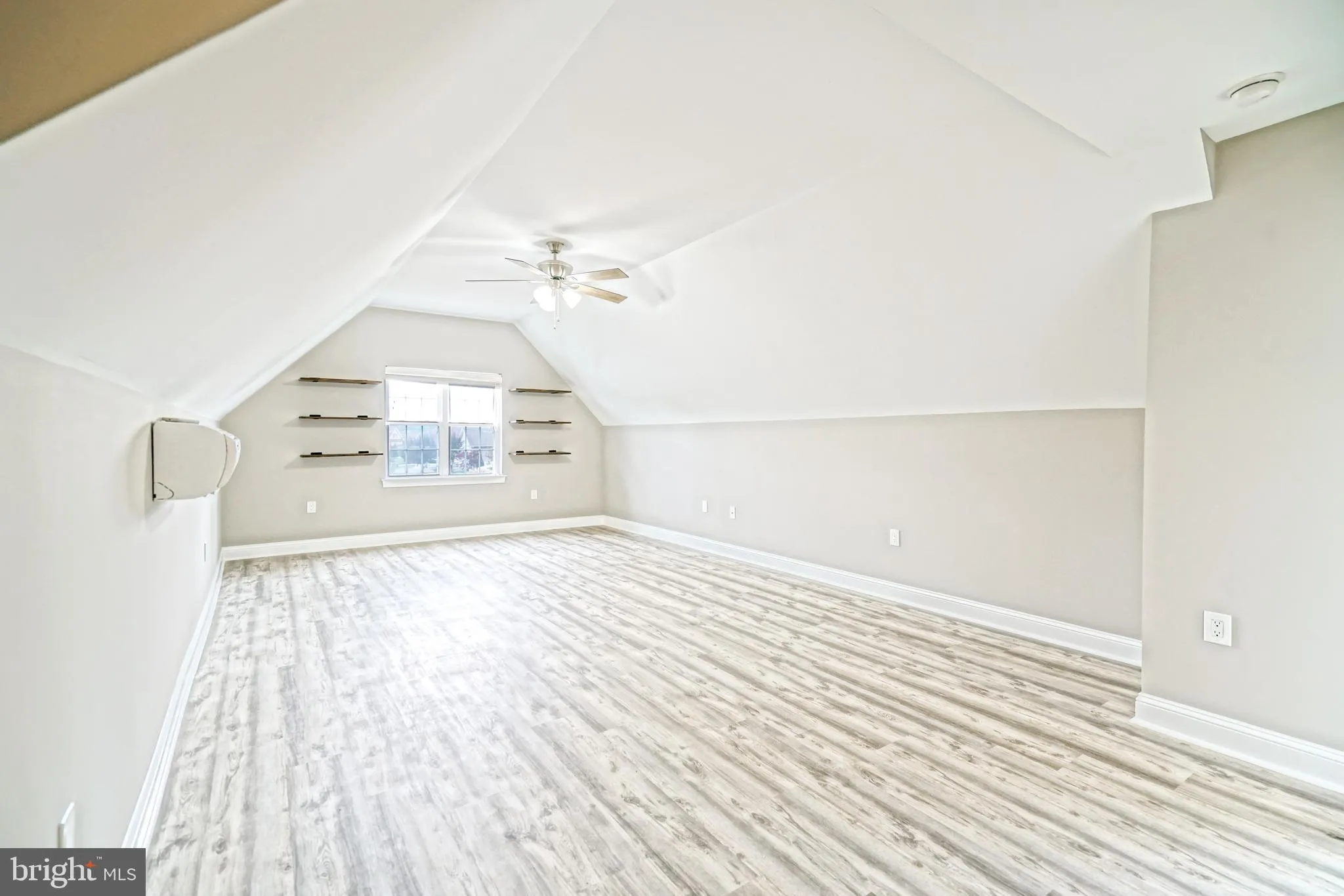 Milton, Delaware 19968, United States, 4 Bedrooms Bedrooms, ,3 BathroomsBathrooms,Residential,Active,198614