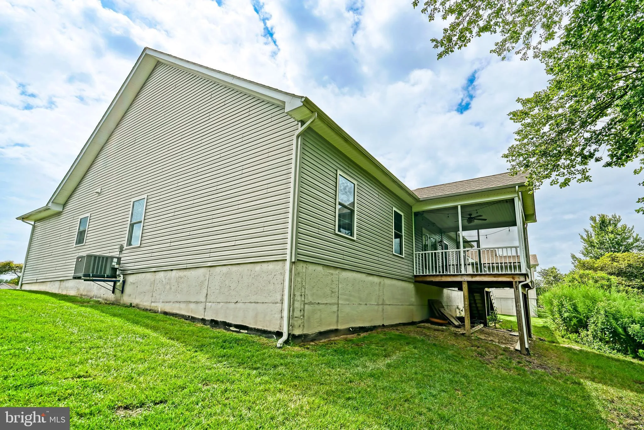 Milton, Delaware 19968, United States, 4 Bedrooms Bedrooms, ,3 BathroomsBathrooms,Residential,Active,198614