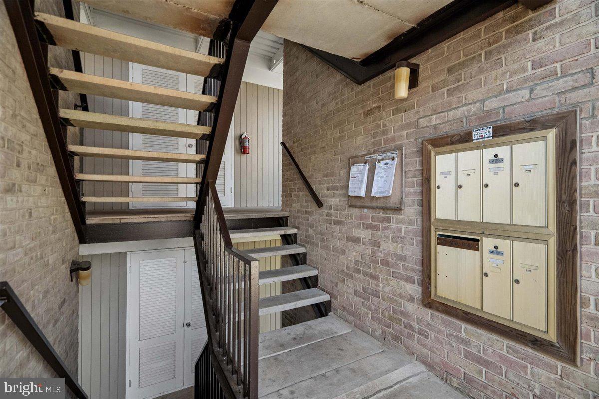 7529 SPRING LAKE DRIVE 7529-C1