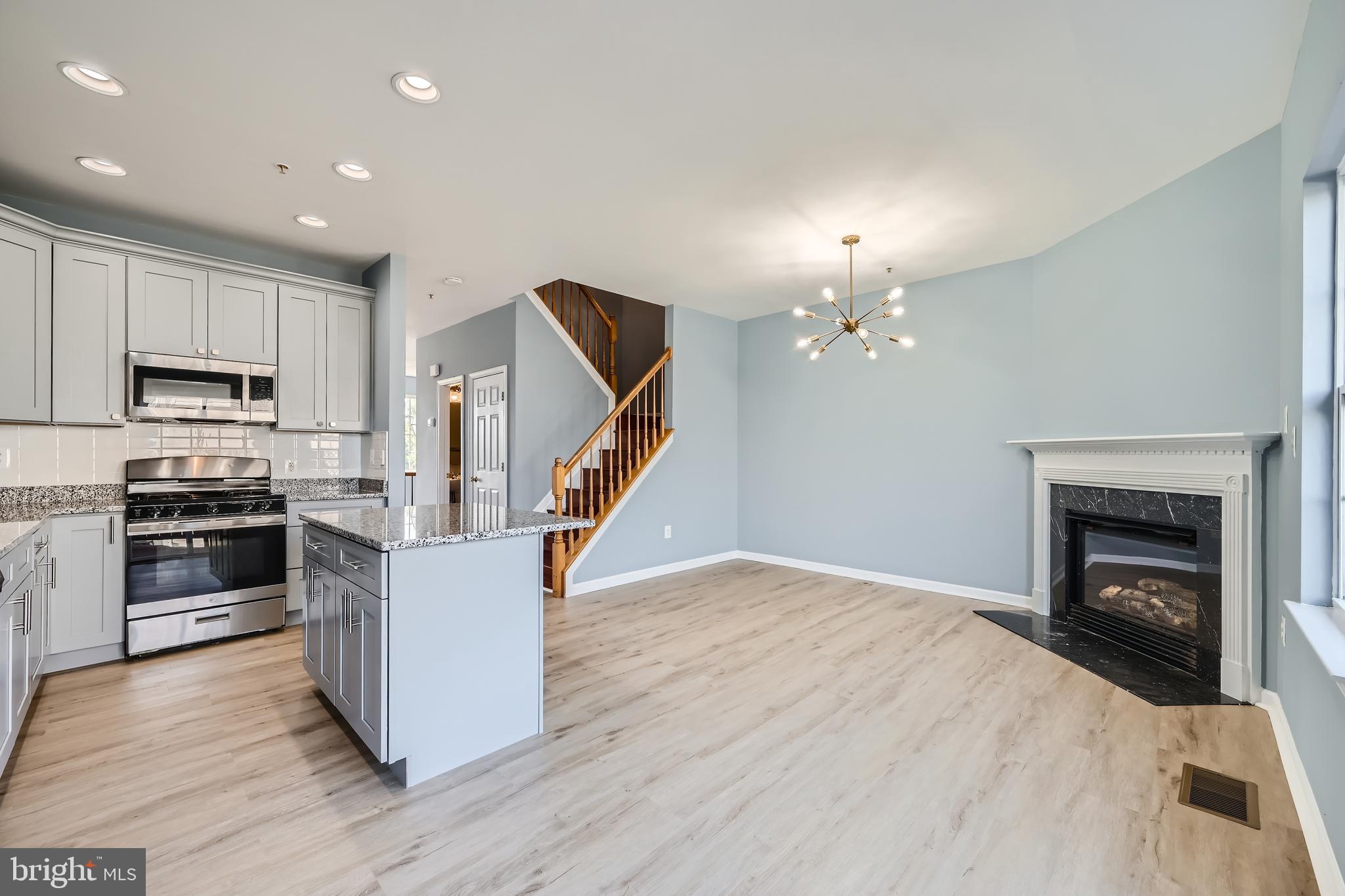 MIRAMAR LANDING - Residential