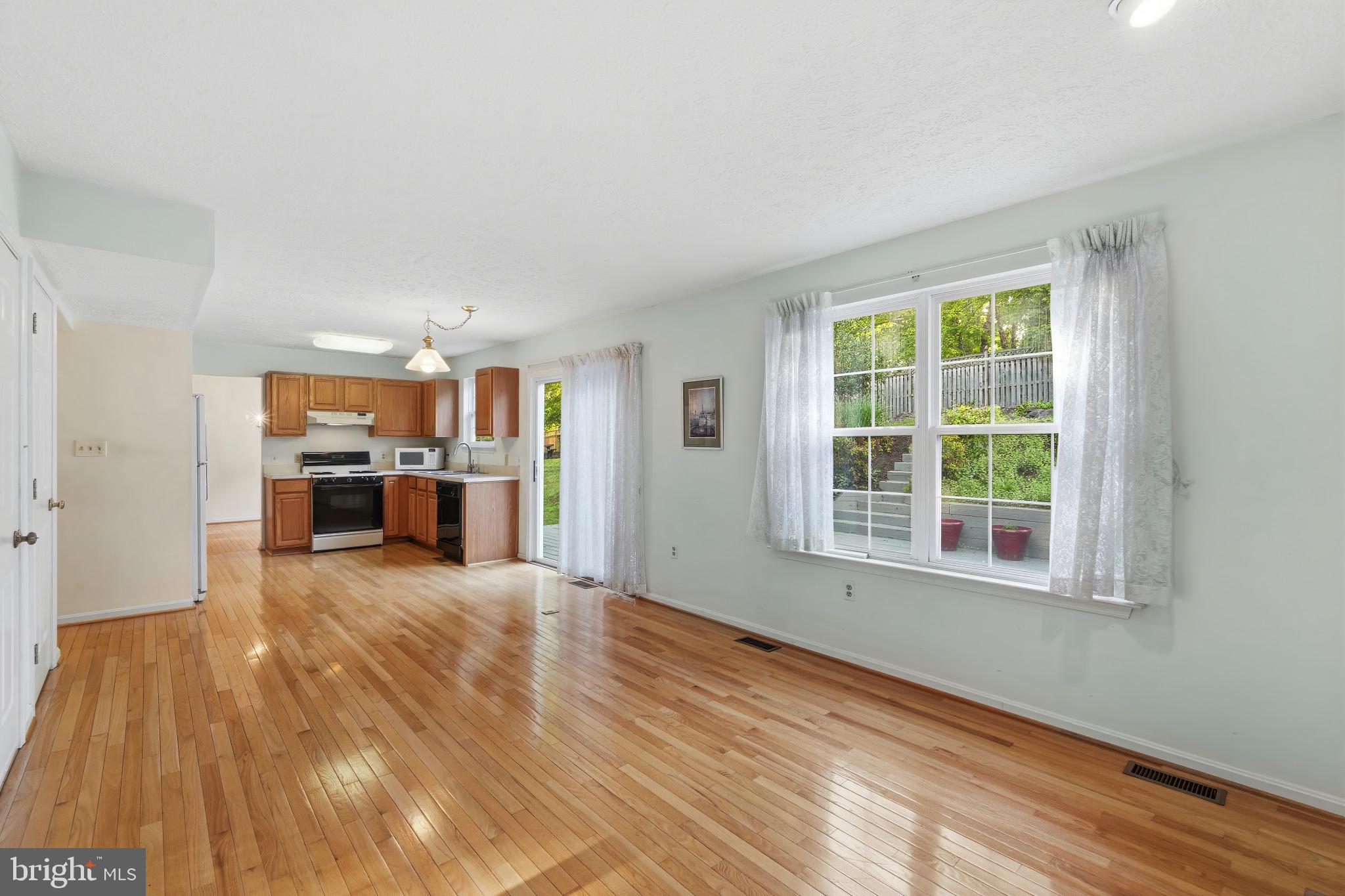 ROCKWELL ESTATES - Residential