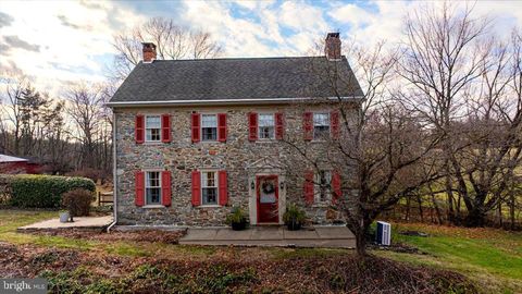 1940 GERYVILLE PIKE EAST GREENVILLE PA 18041