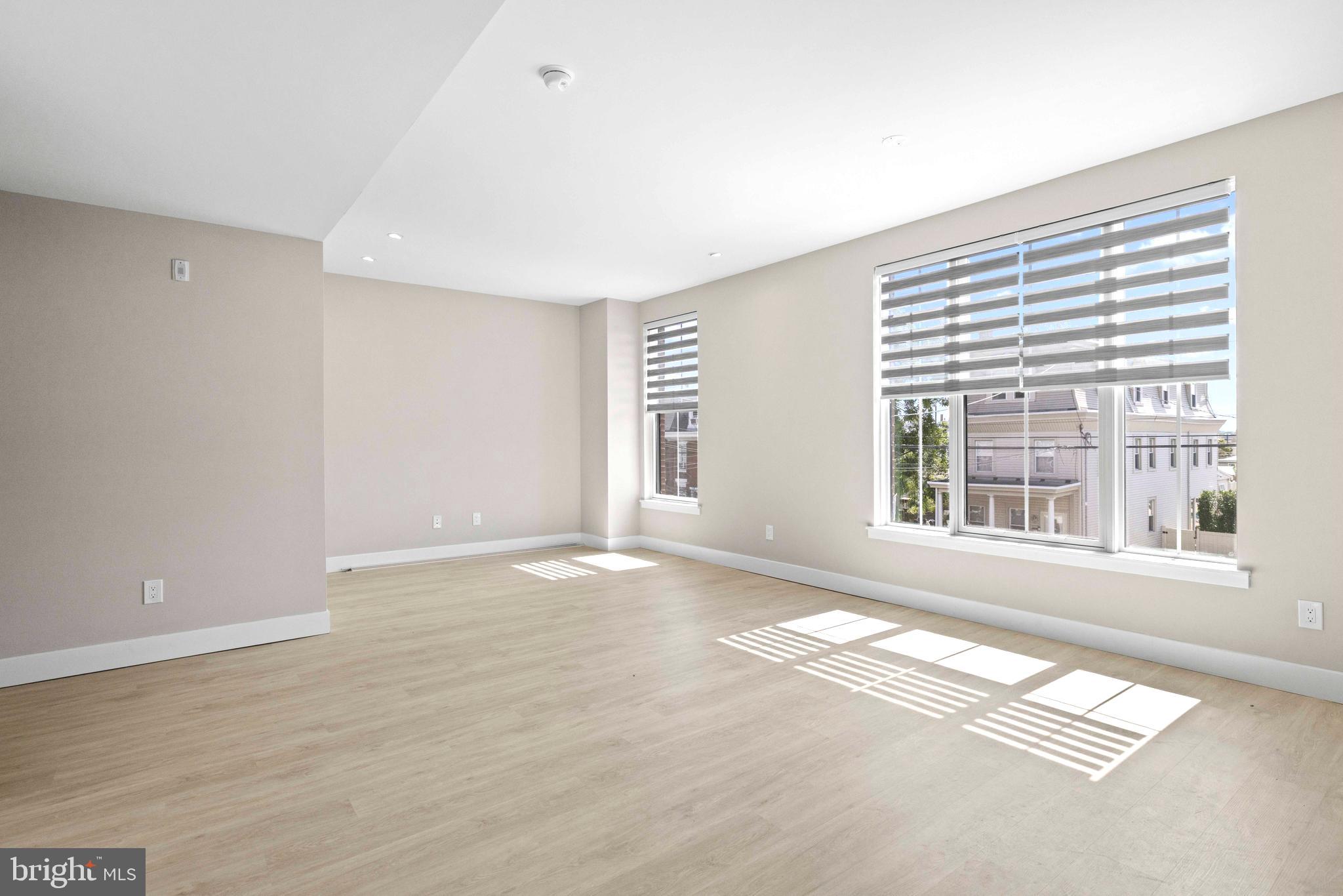 4720 RICHMOND STREET 1