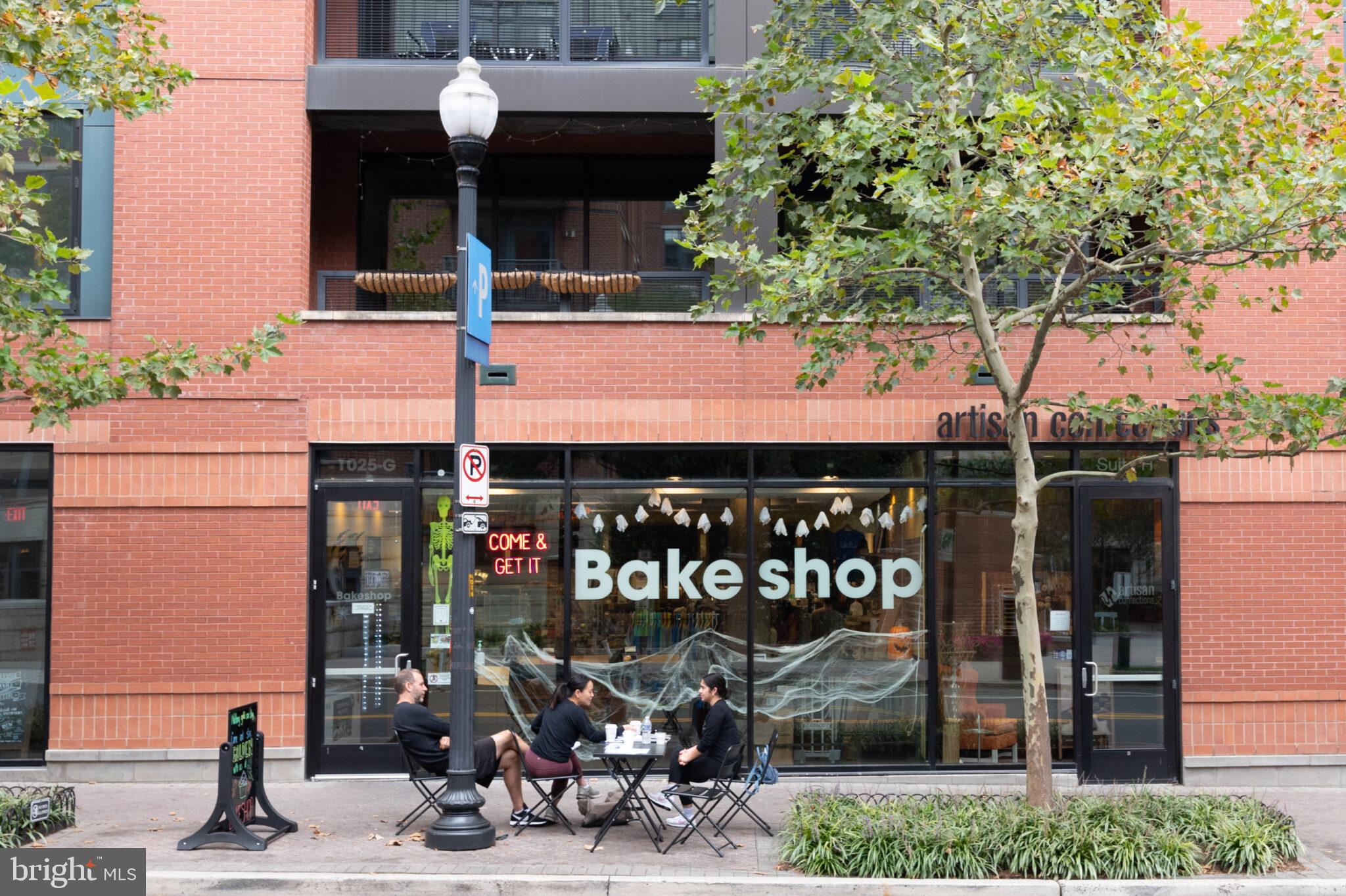 RIVER PLACE - Residential