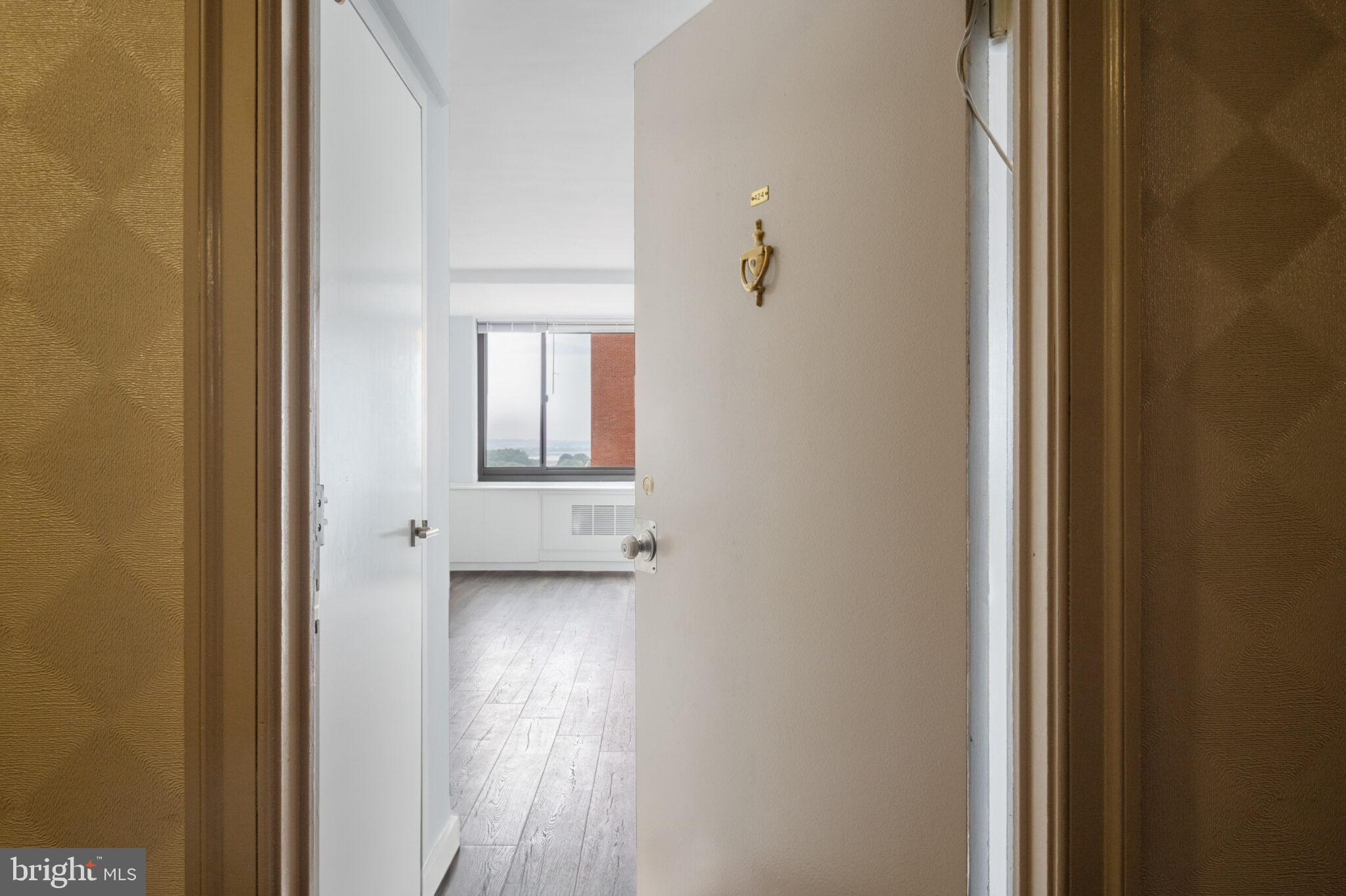 RIVER PLACE - Residential