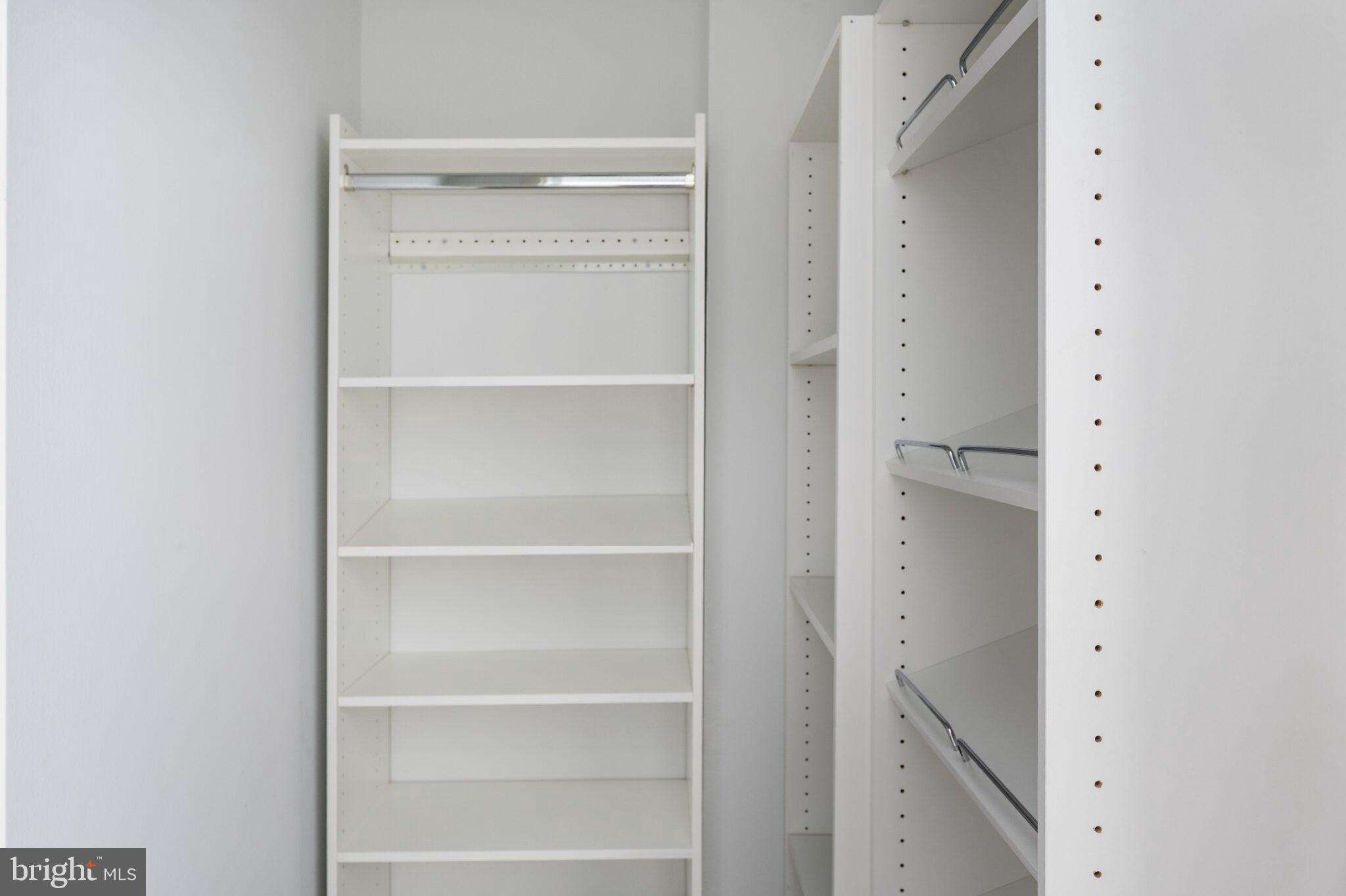 RIVER PLACE - Residential