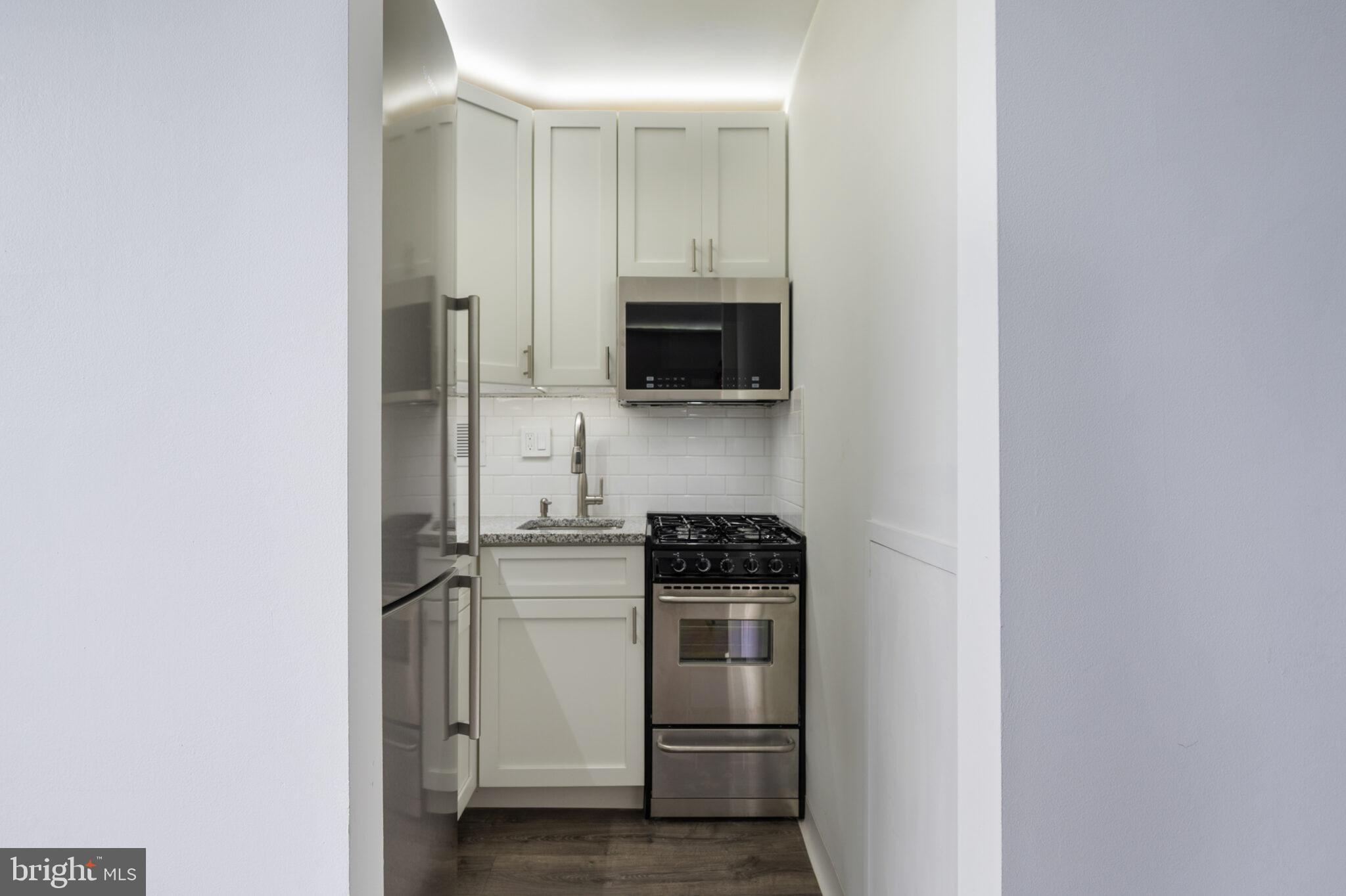 RIVER PLACE - Residential