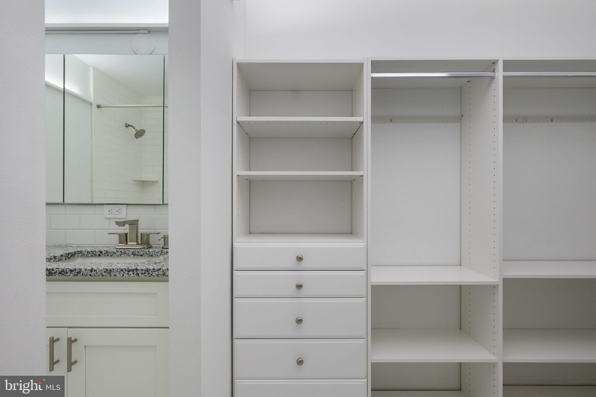 RIVER PLACE - Residential