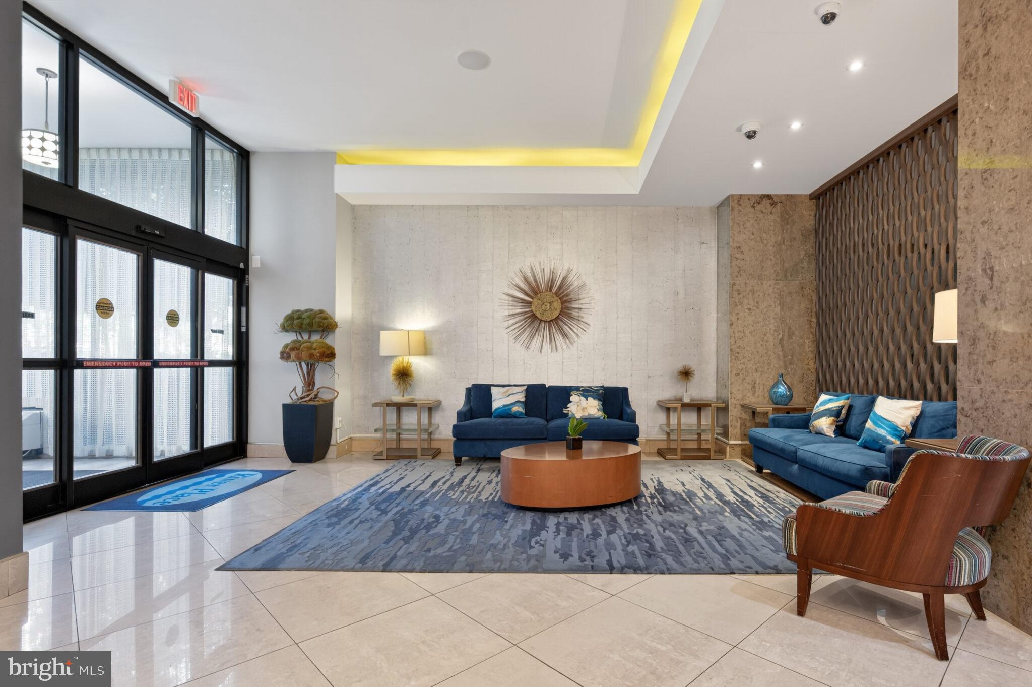 RIVER PLACE - Residential