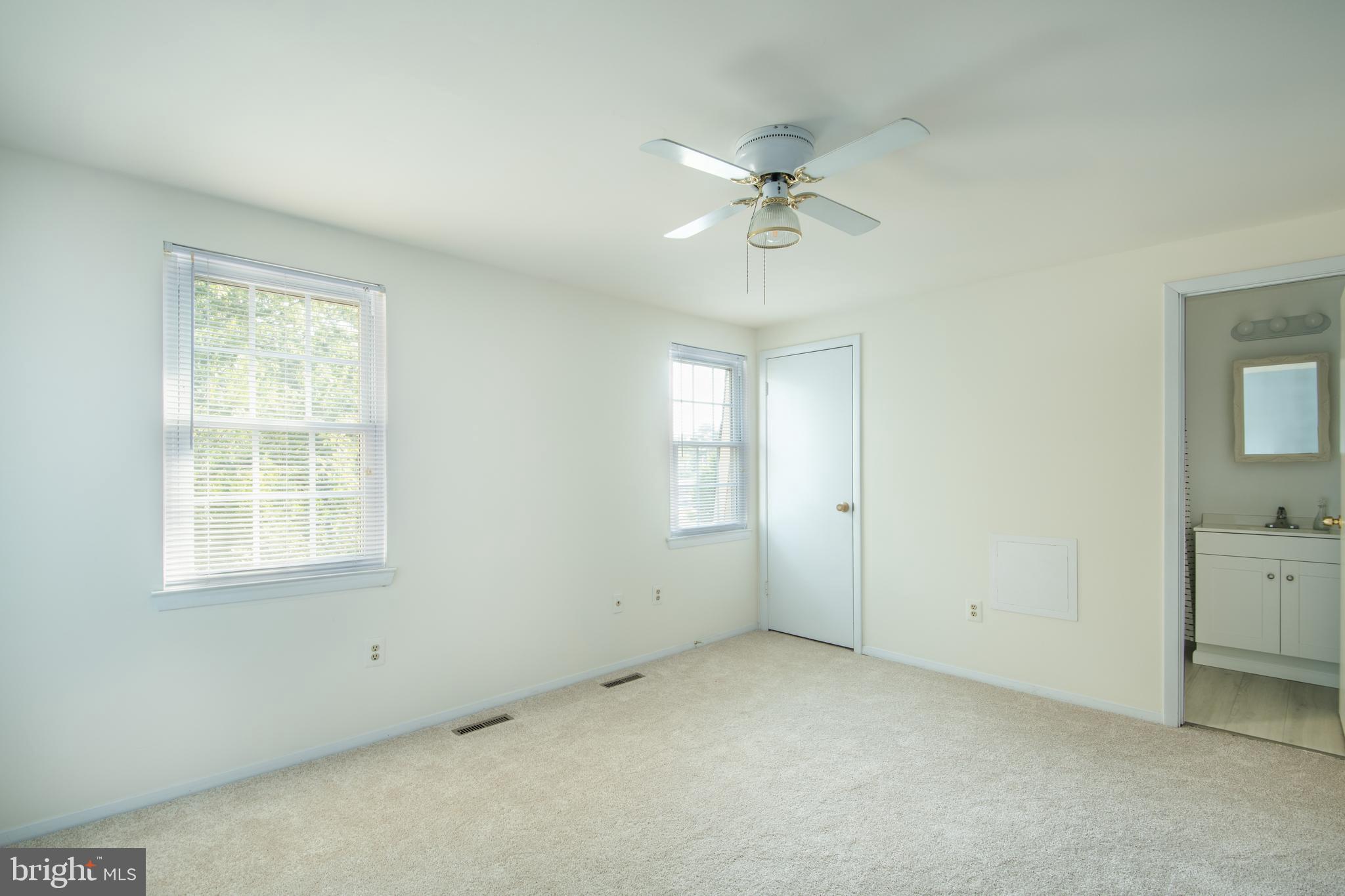 ELIZABETHS LANDING - Residential