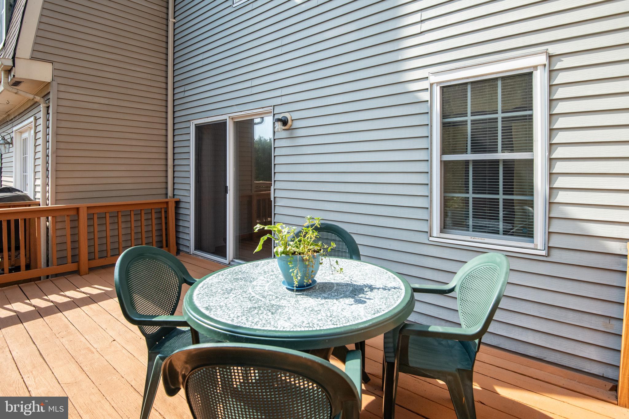 ELIZABETHS LANDING - Residential