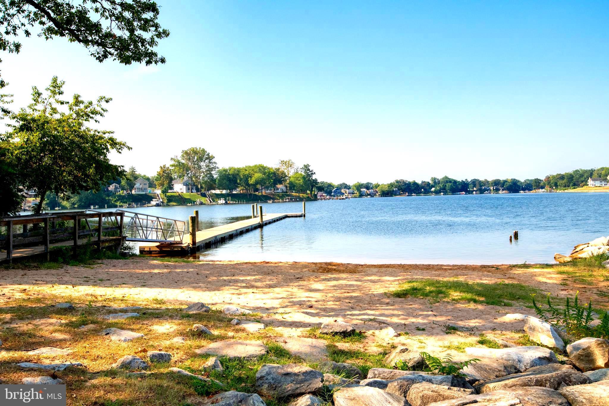 ELIZABETHS LANDING - Residential