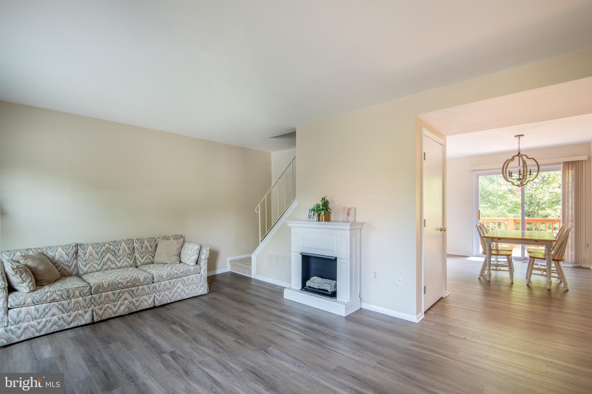 ELIZABETHS LANDING - Residential