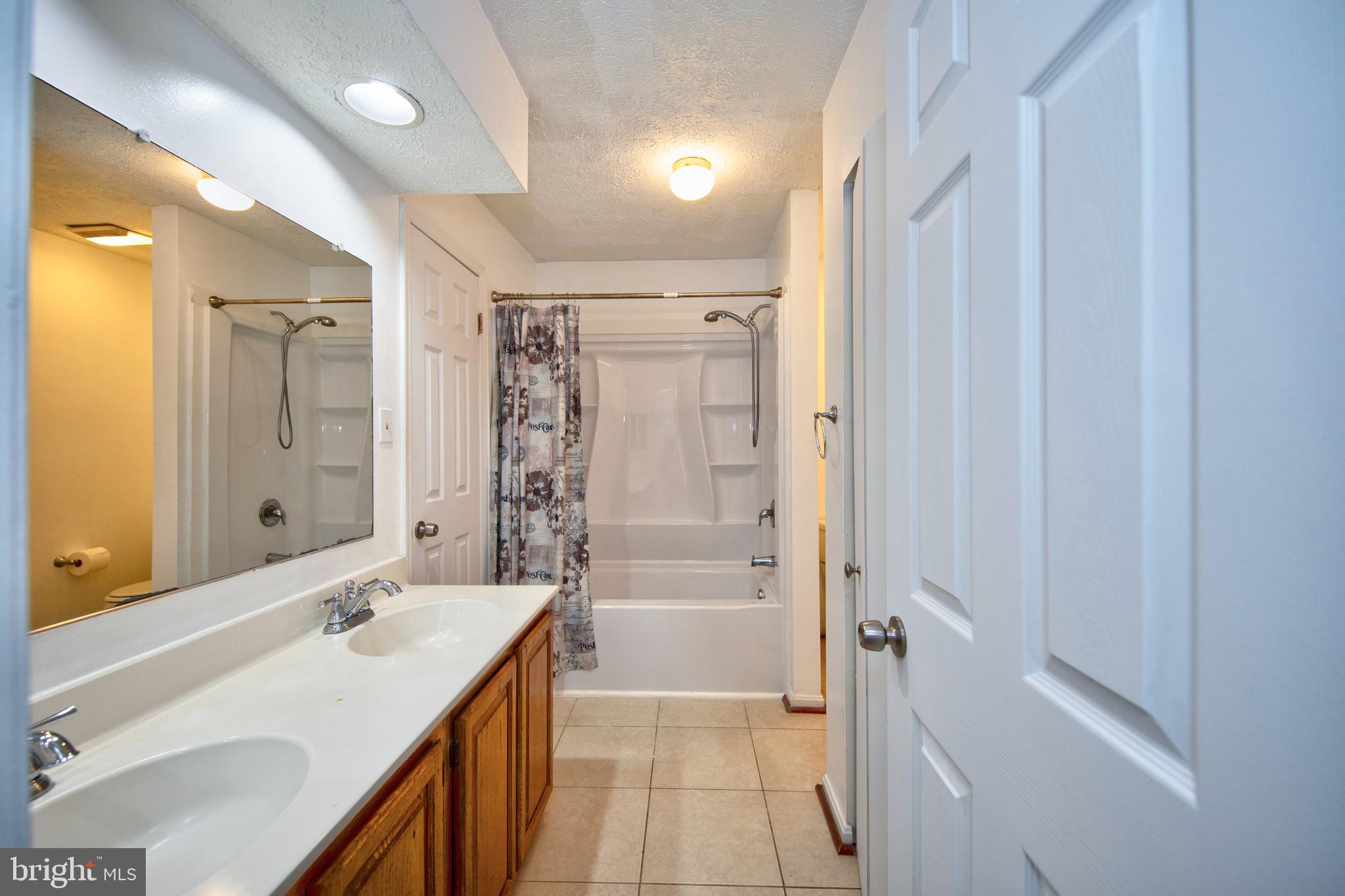 GILMER WOODS - Residential
