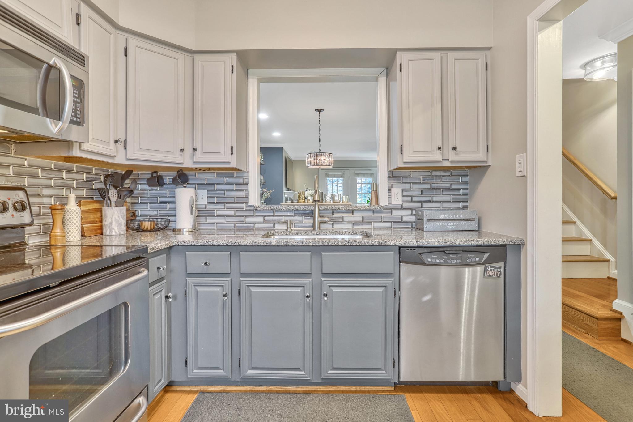 OLDE CHURCH MEWS - Residential Lease