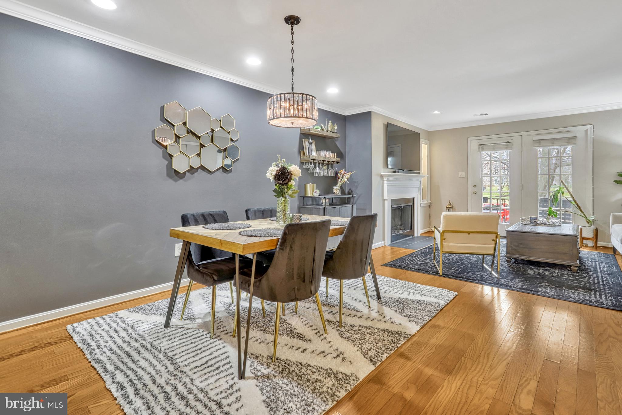 OLDE CHURCH MEWS - Residential Lease