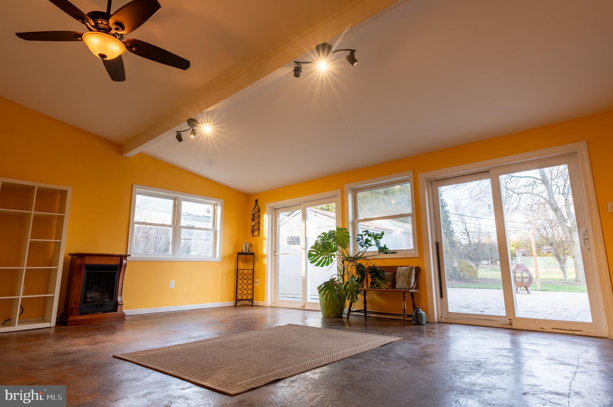 WILLOW RIDGE - Residential Lease