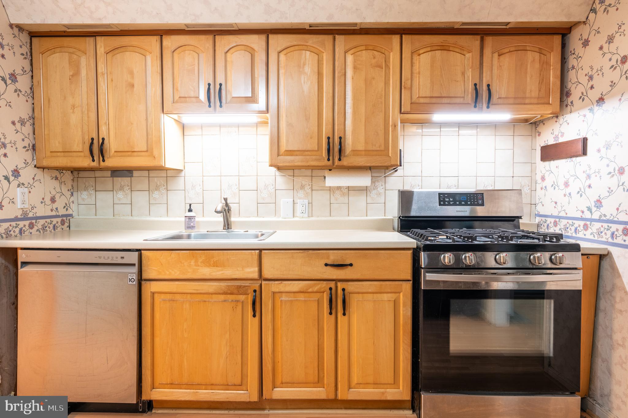 WILLOW RIDGE - Residential Lease