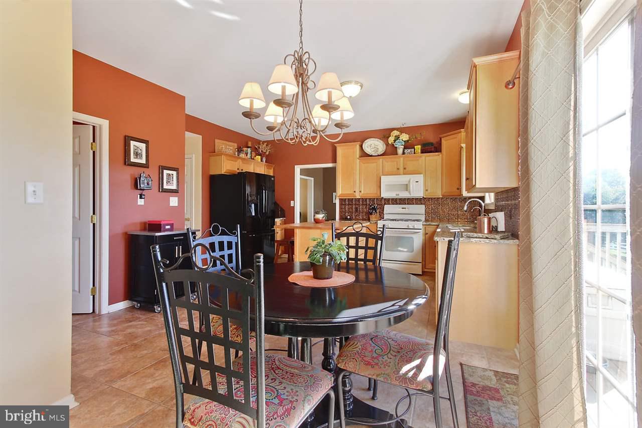 WELLINGTON HILLS - Residential