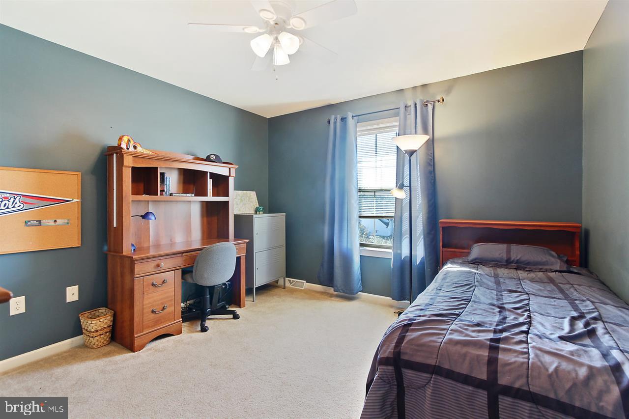 WELLINGTON HILLS - Residential