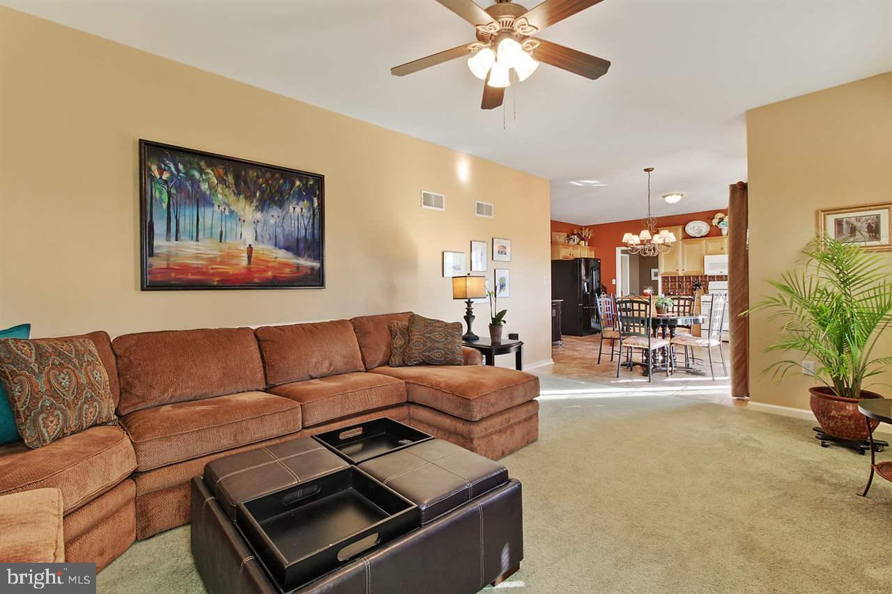 WELLINGTON HILLS - Residential