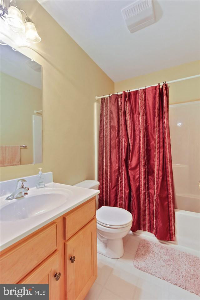 WELLINGTON HILLS - Residential