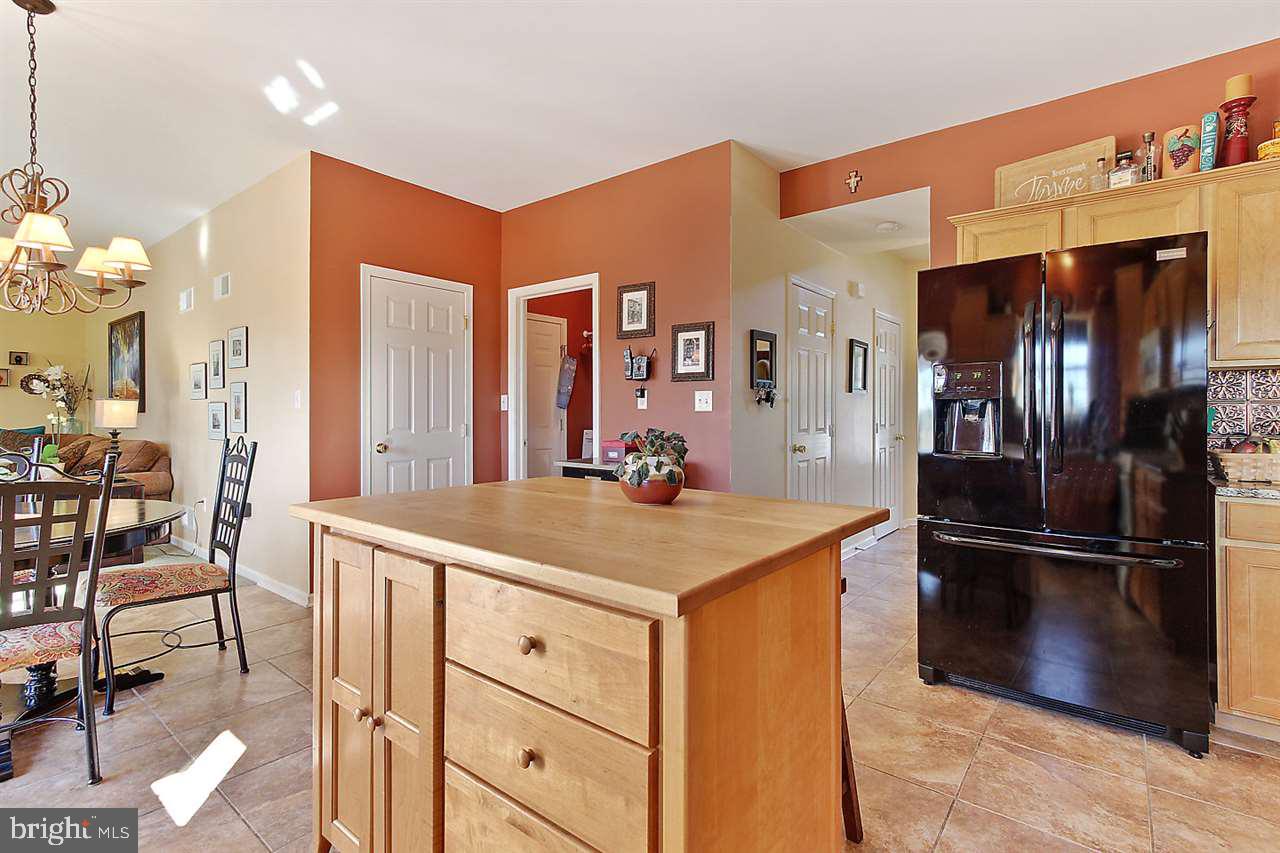 WELLINGTON HILLS - Residential