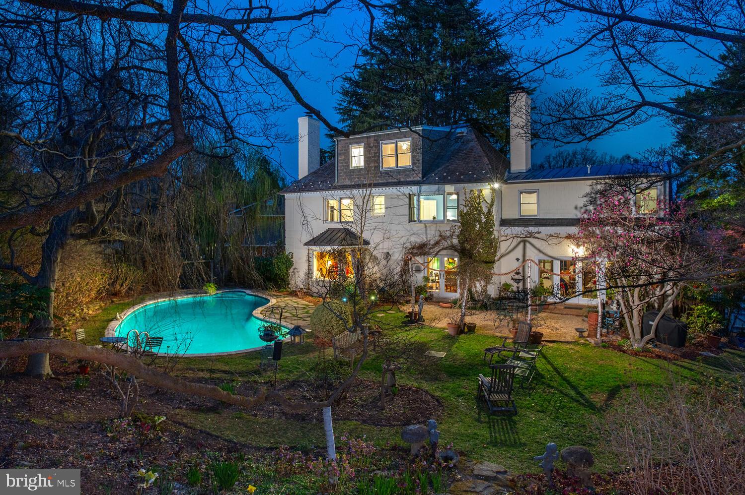 21 FARMINGTON COURT