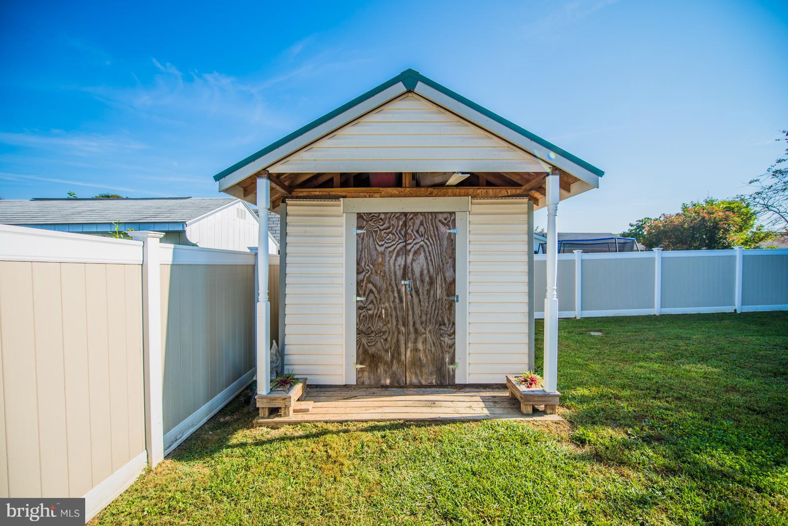 CAMELOT - Residential