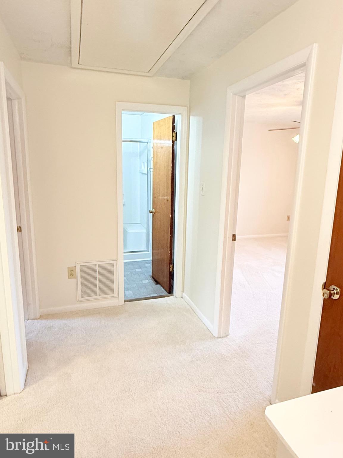 FAIRVIEW COURT - Residential Lease