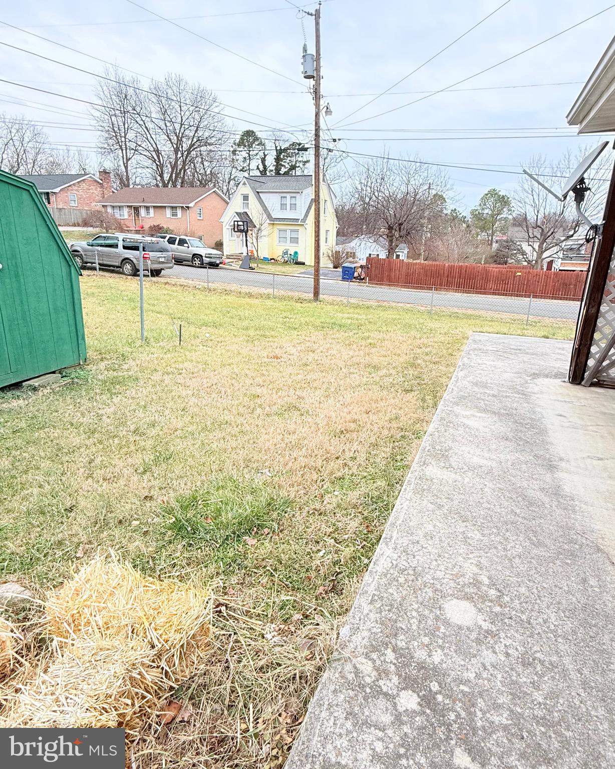 FAIRVIEW COURT - Residential Lease