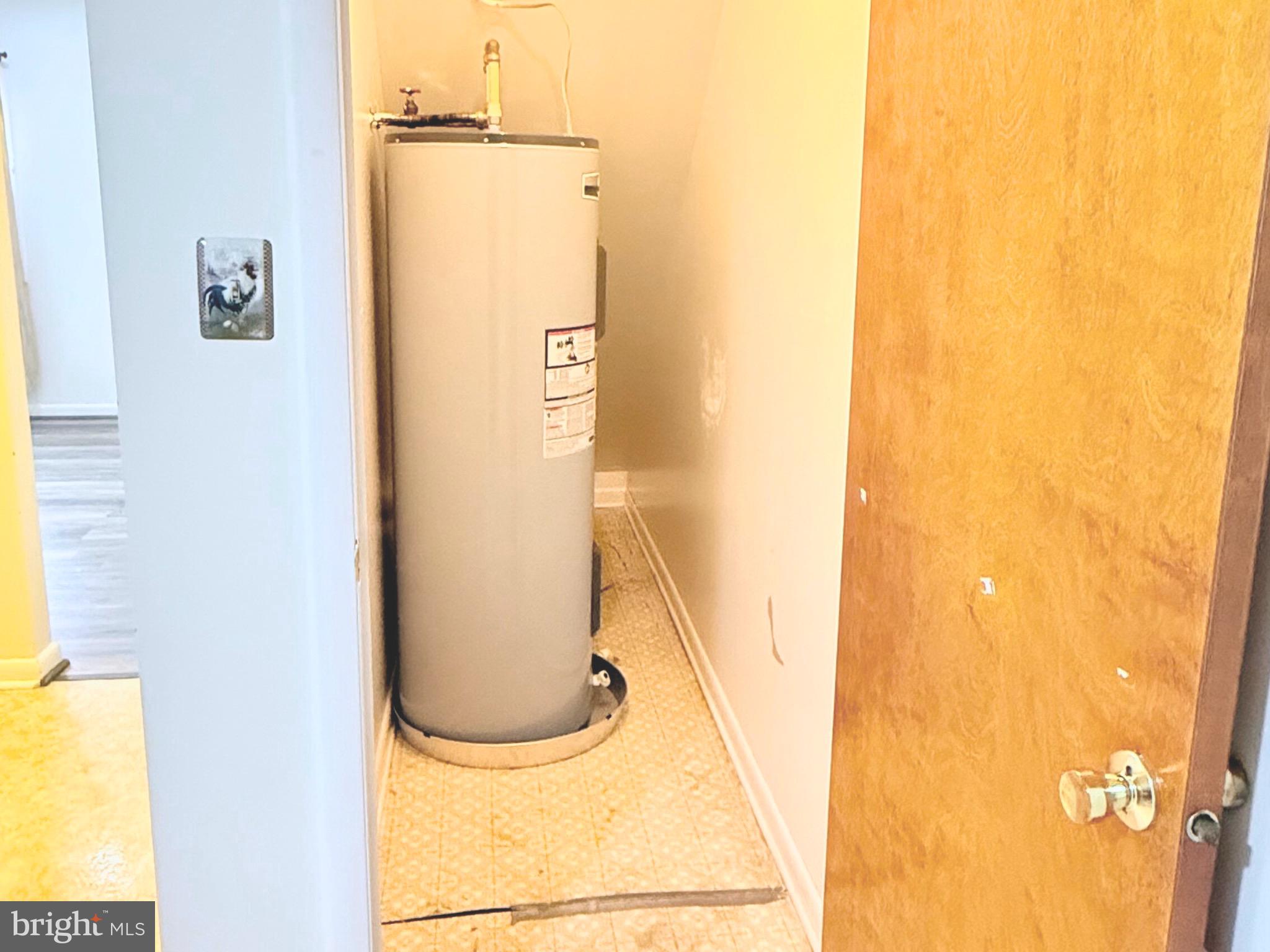 FAIRVIEW COURT - Residential Lease