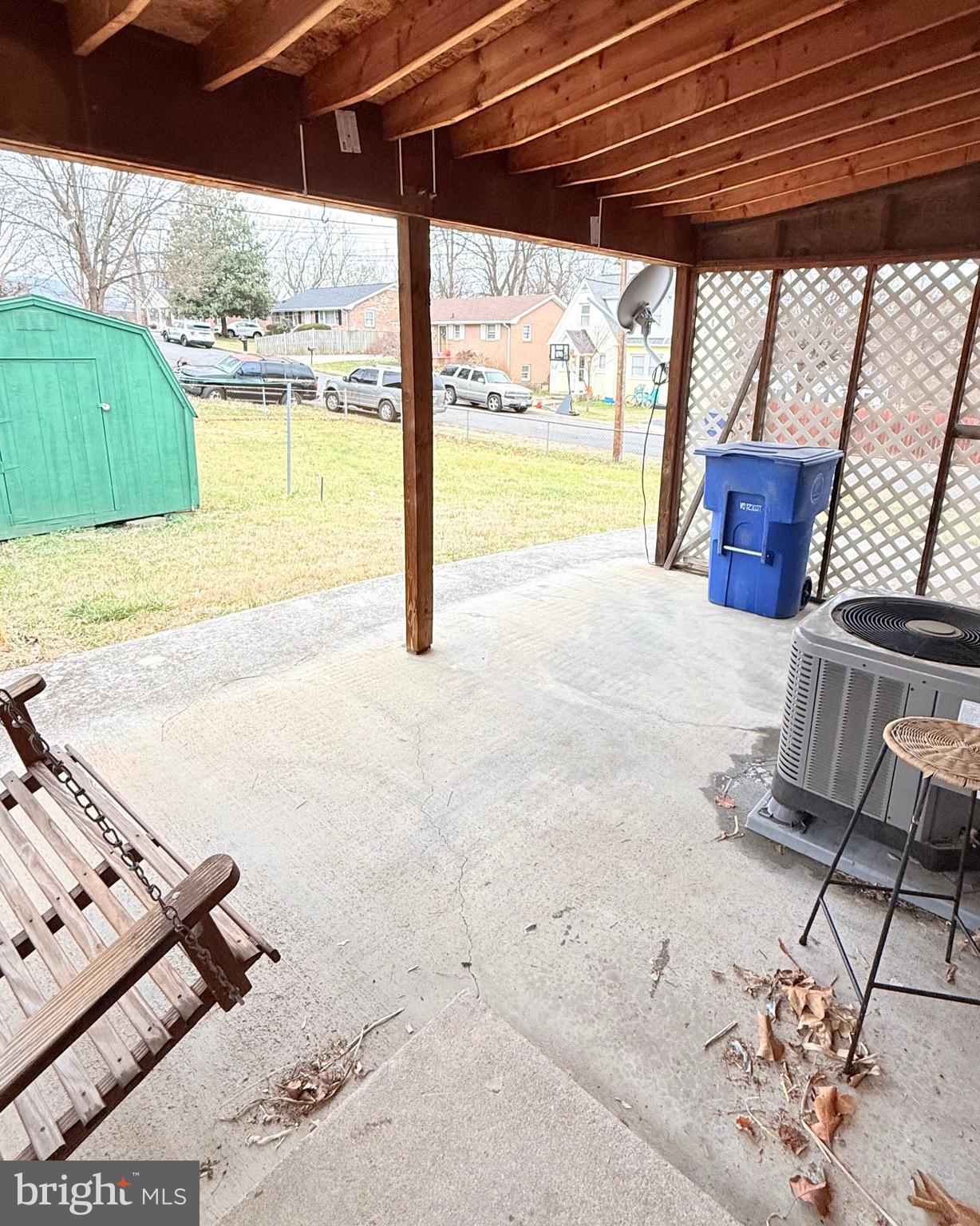 FAIRVIEW COURT - Residential Lease