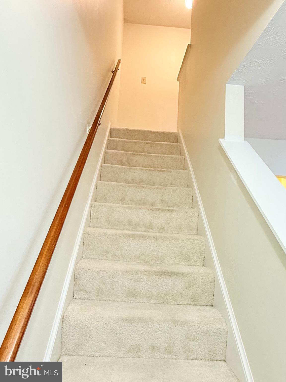 FAIRVIEW COURT - Residential Lease