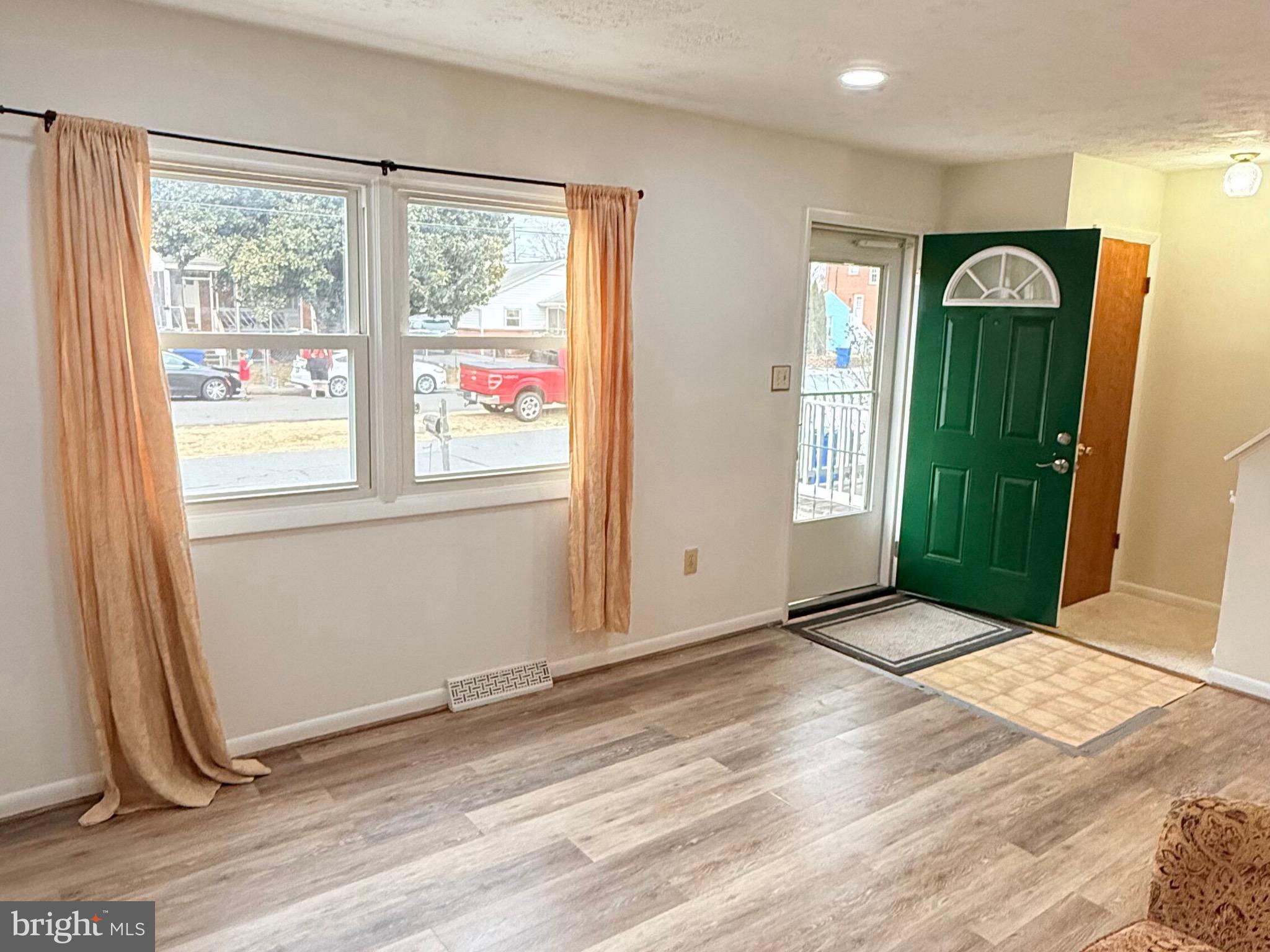 FAIRVIEW COURT - Residential Lease