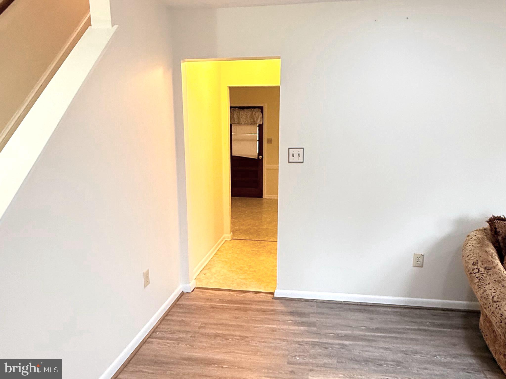 FAIRVIEW COURT - Residential Lease