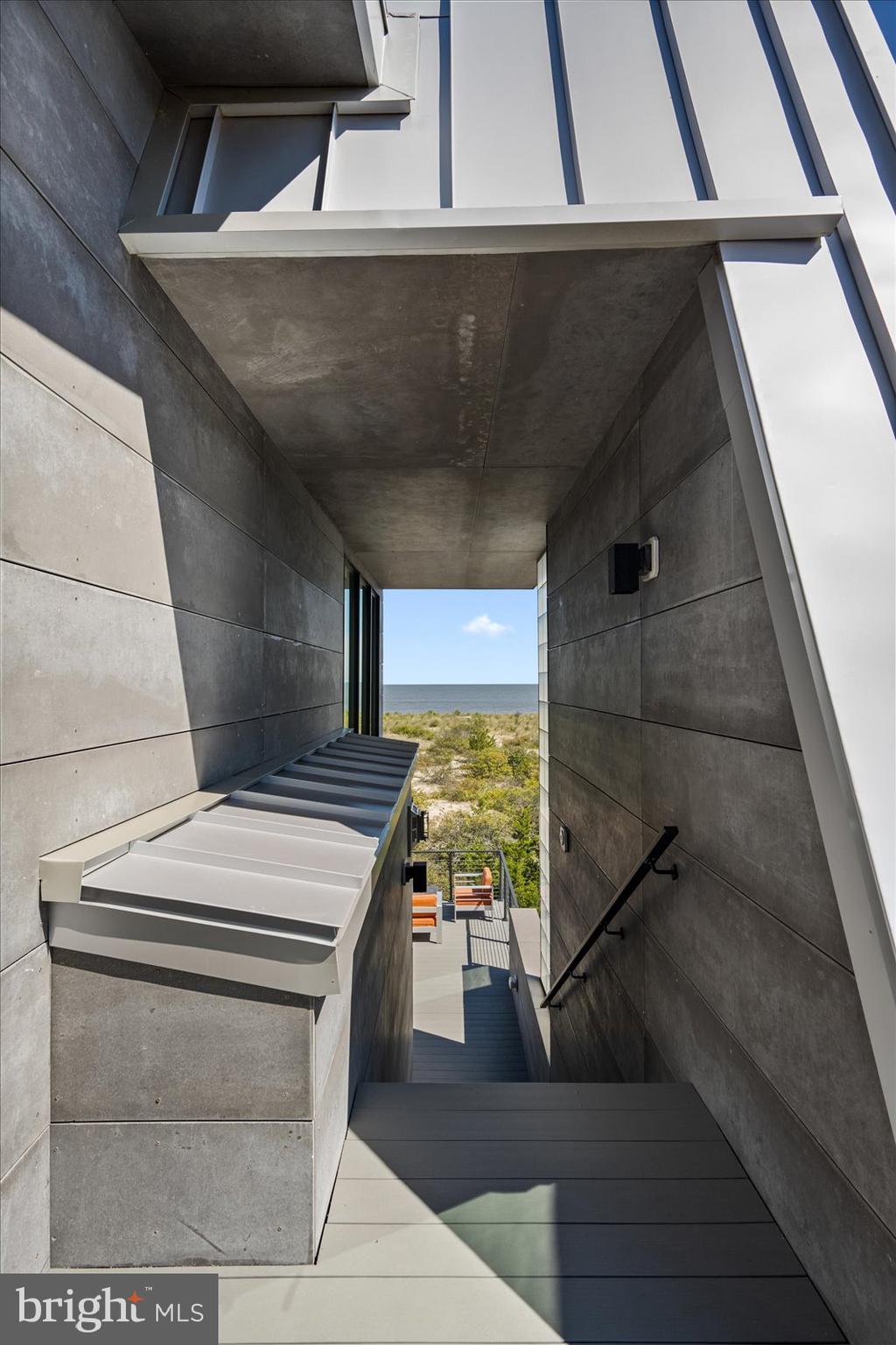 BACK BAY COVE - Residential