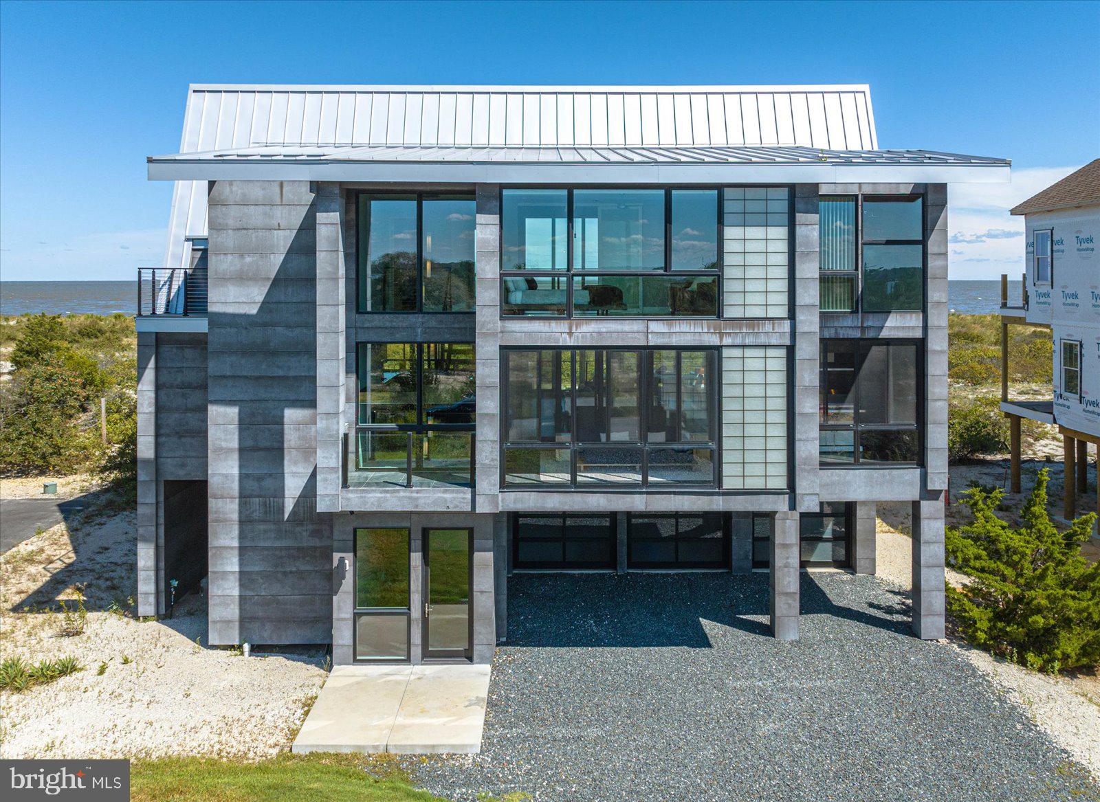 BACK BAY COVE - Residential