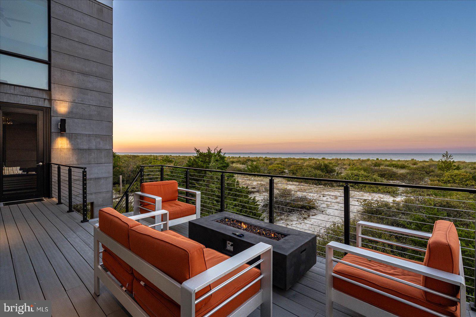 BACK BAY COVE - Residential