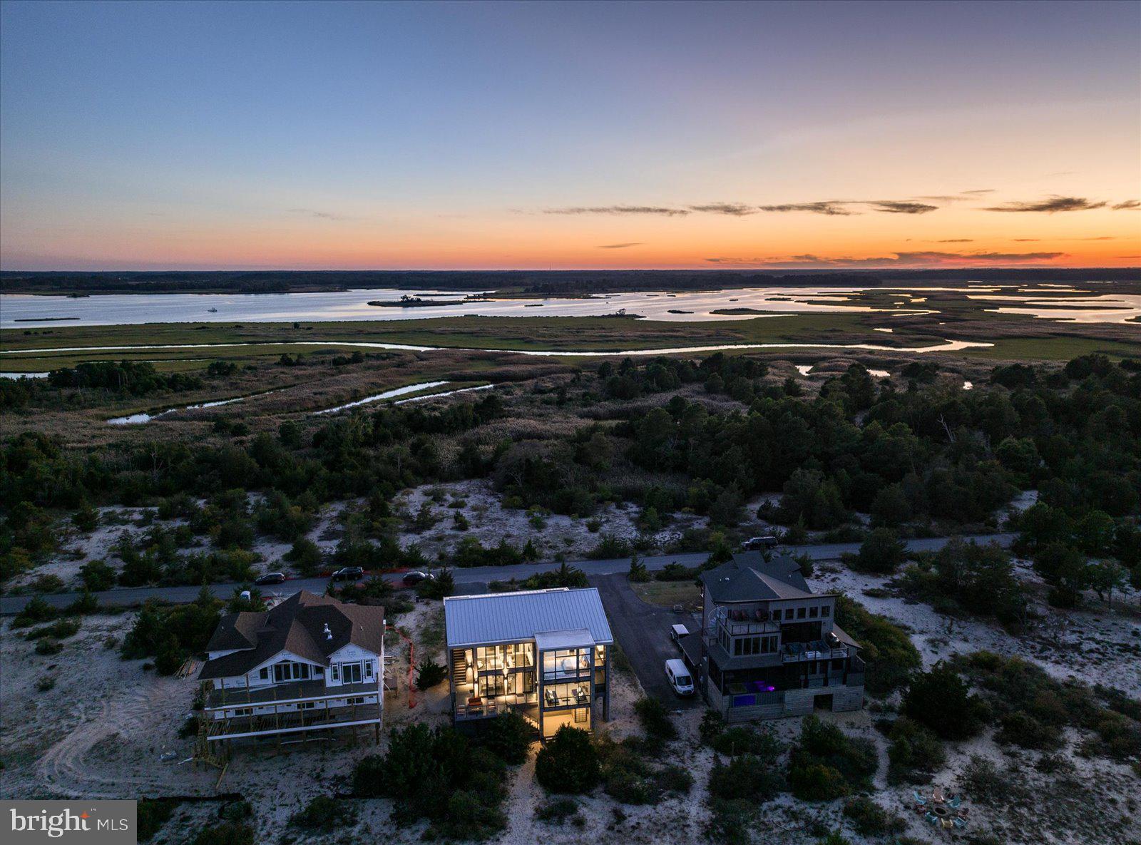BACK BAY COVE - Residential