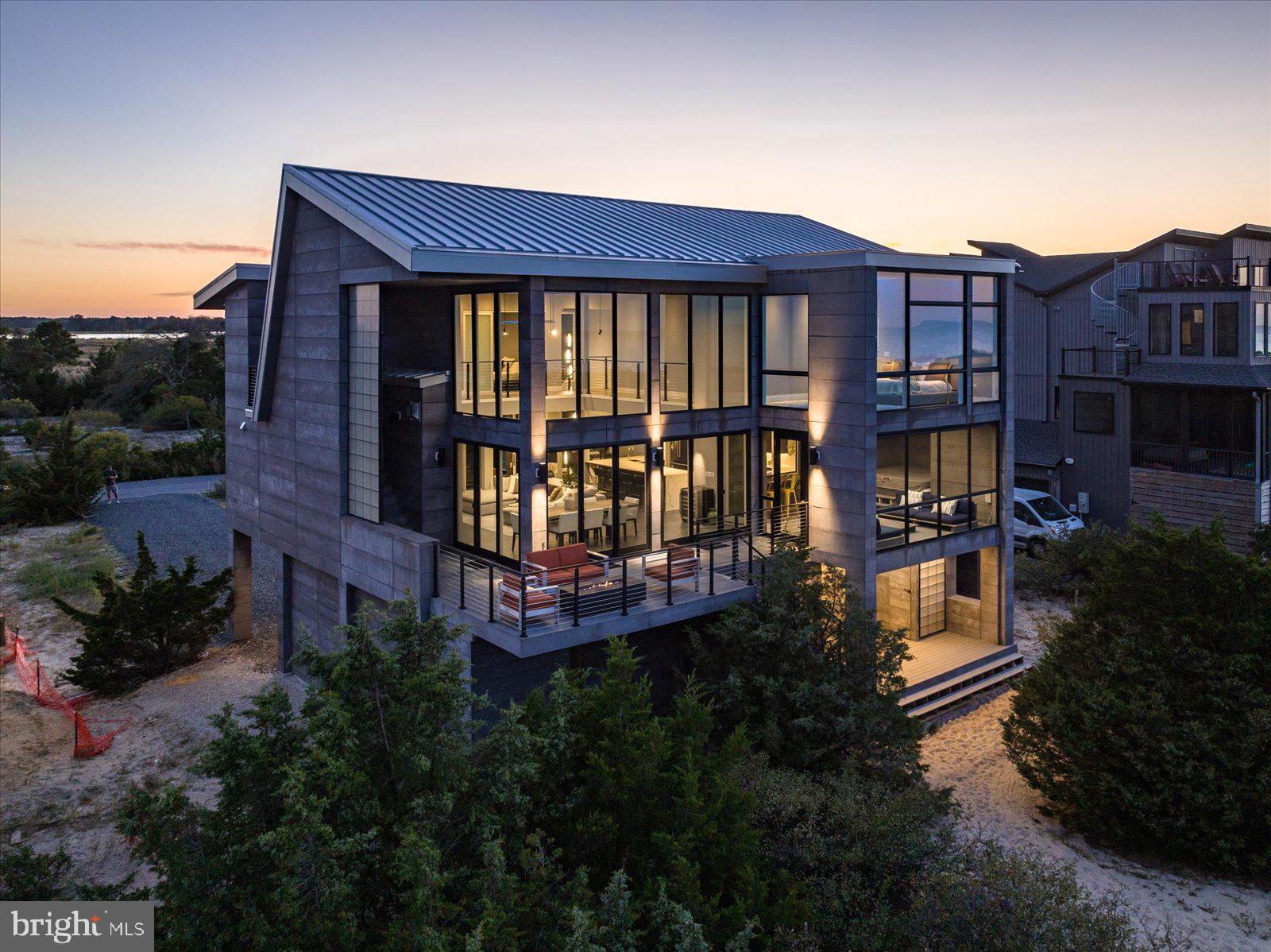 BACK BAY COVE - Residential