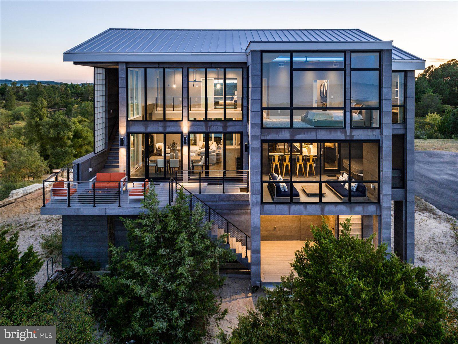 BACK BAY COVE - Residential