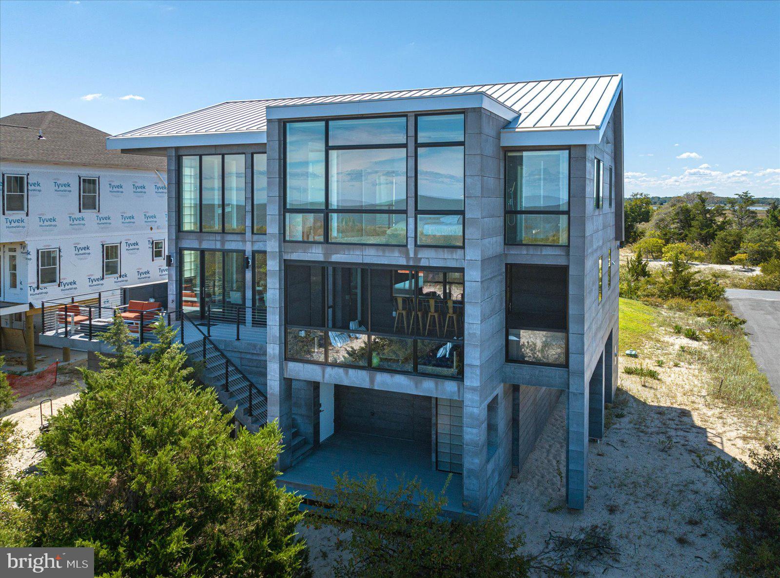 BACK BAY COVE - Residential