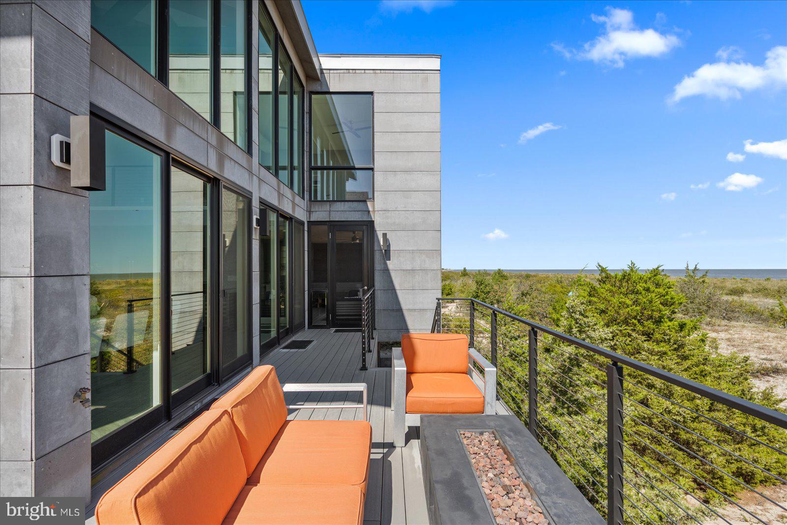 BACK BAY COVE - Residential