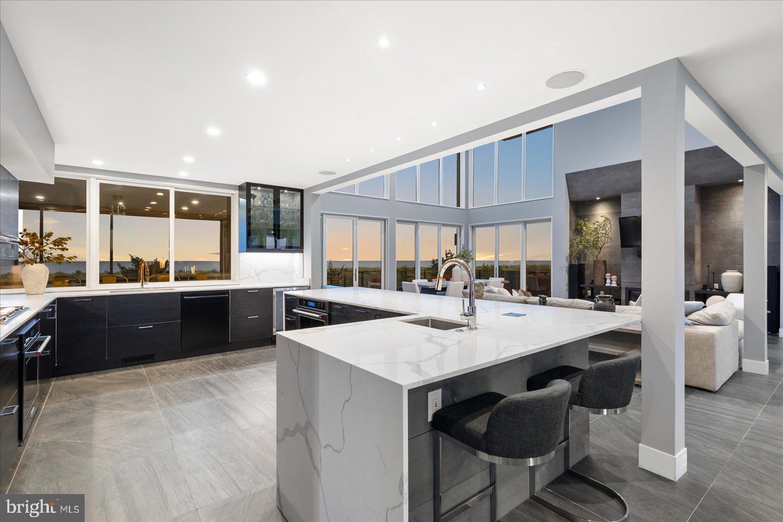 BACK BAY COVE - Residential