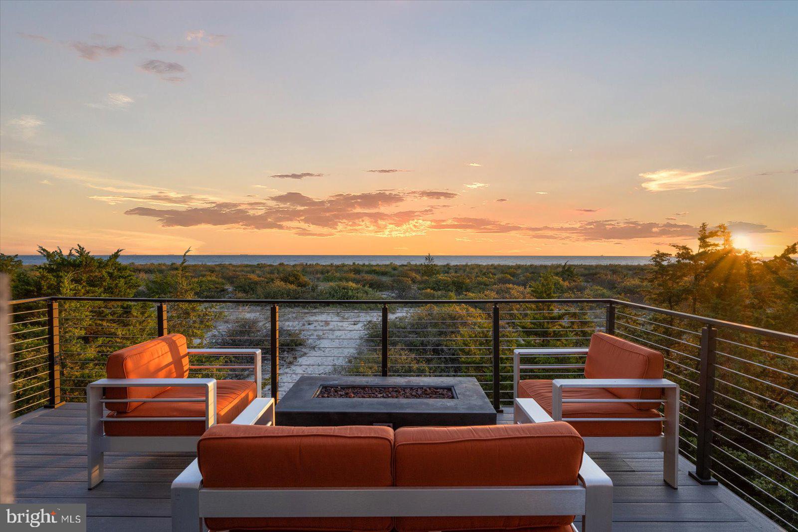 BACK BAY COVE - Residential