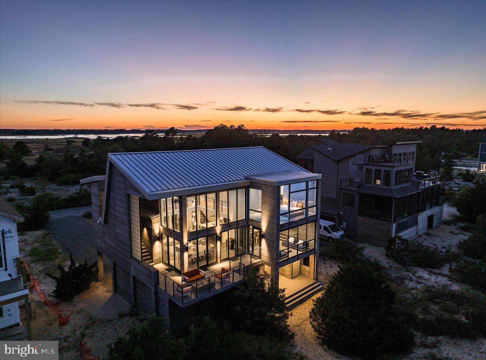 BACK BAY COVE - Residential